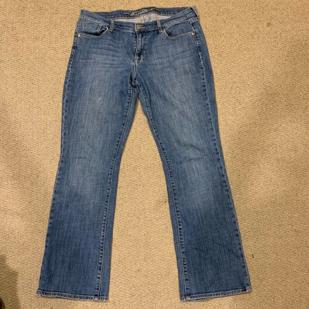 Old Navy Sweetheart Classic Bootcut Stretch Jeans